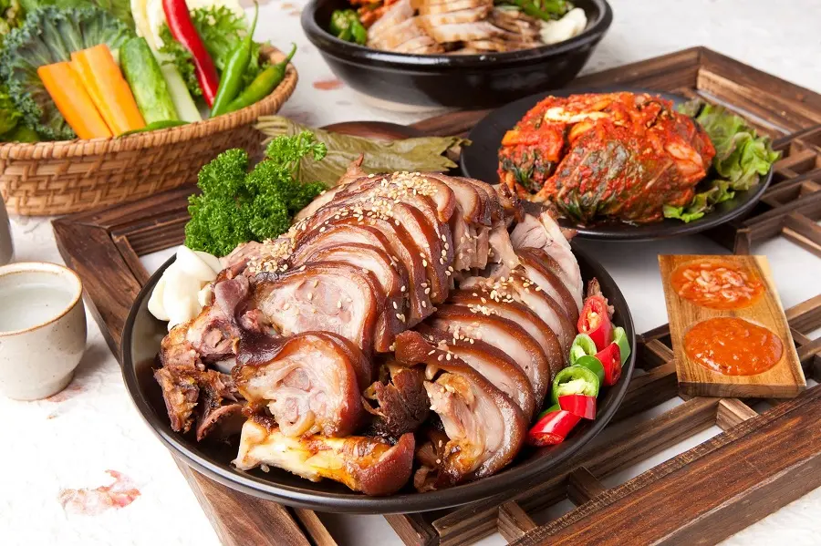 Cách nấu Jokbal chuẩn vị Hàn dễ làm tại nhà