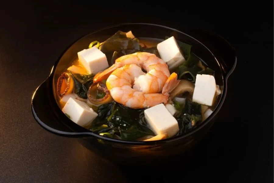 Rong biển nấu canh là gì và khác rong biển ăn sushi thế nào