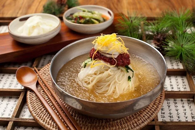 Top 5 quán mì lạnh Hàn Quốc ngon nhất TP.HCM 
